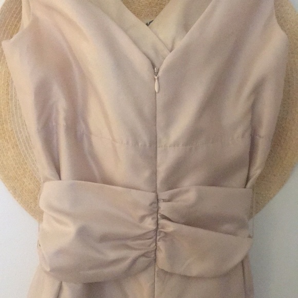 Dress - Picture 3 of 4